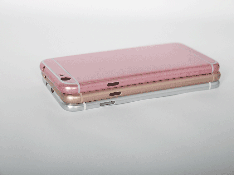 粉色手机电池盖激光旋转打标